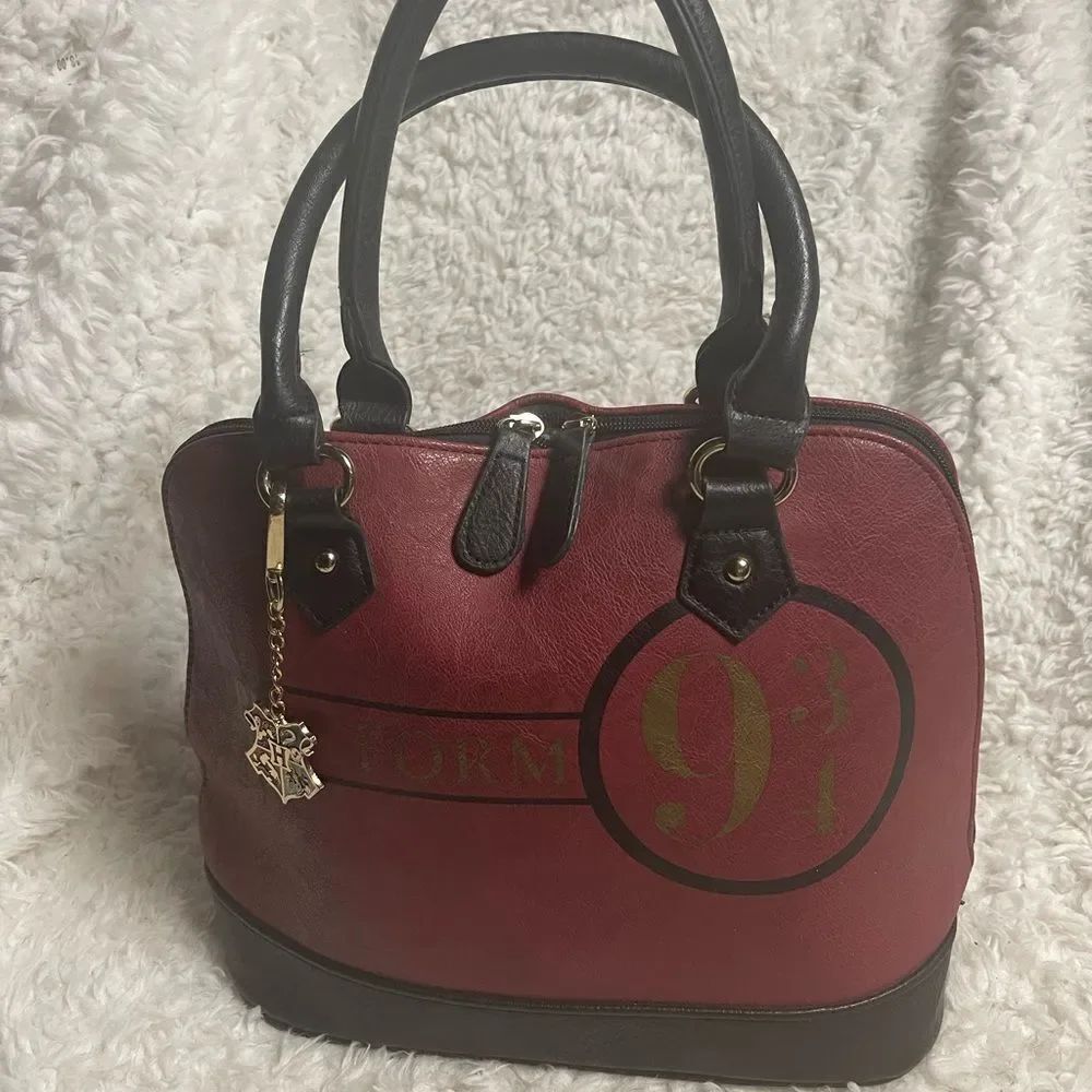 Vintage Harry Potter platform 9 3/4 hand bag